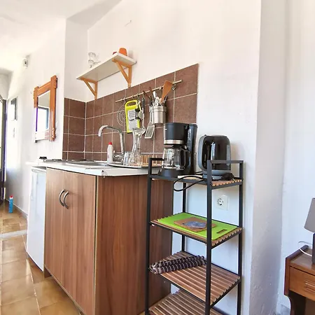 Small Apartment Rhodes City Exterior foto